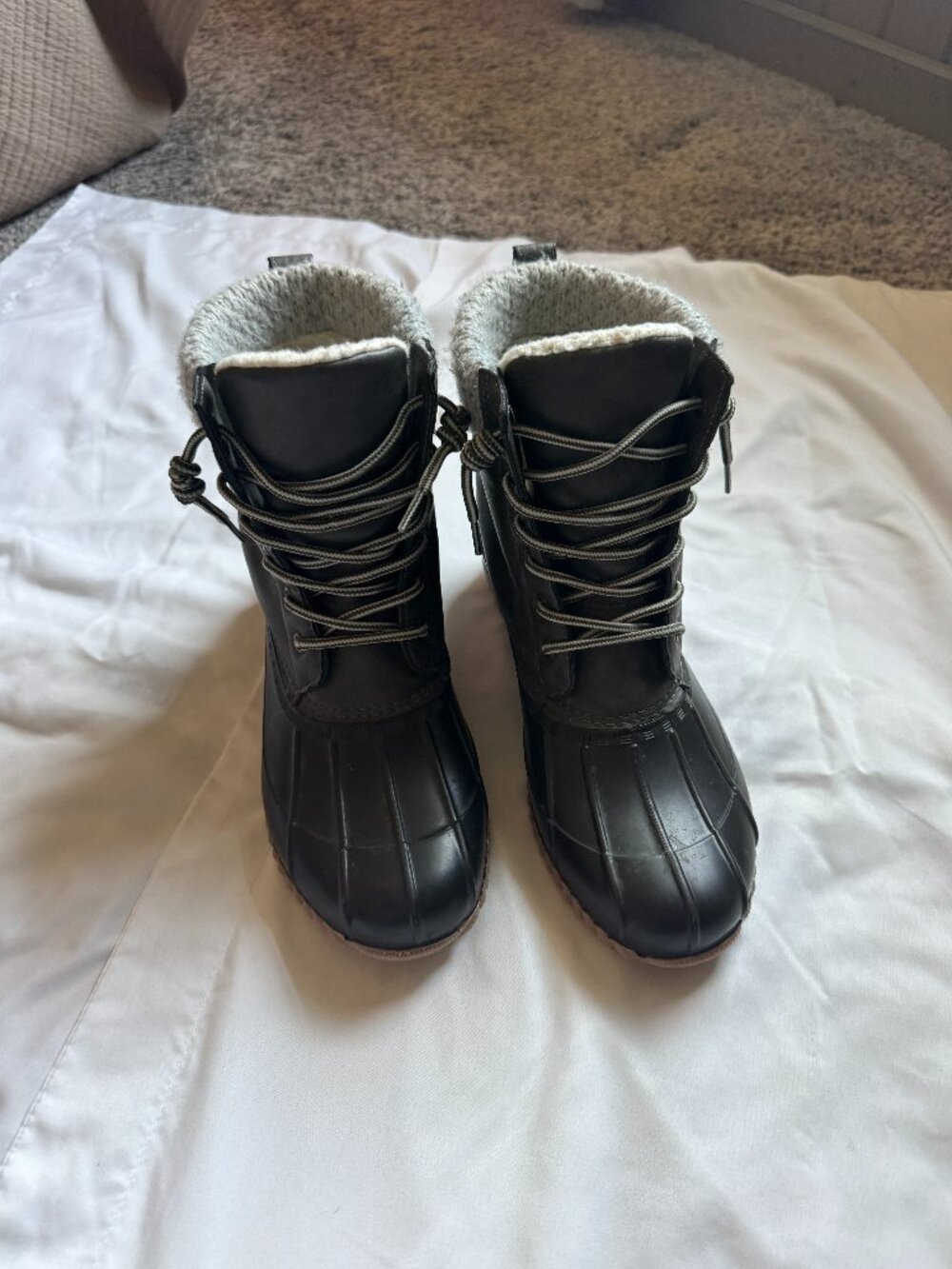 Magellan Outdoors Black Duck Boots with Sherpa Lining Size 9